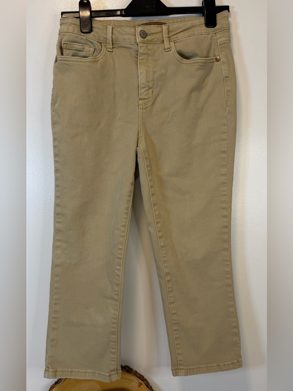 Judy Blue Khaki Cropped Mid Rise Stretch Denim Pants Women’s 7/28 inch waist